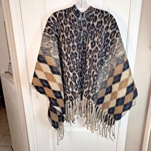 M Made in Italy Poncho Women's Small NWOT Cheetah Print Button Sleeves Wool Blen